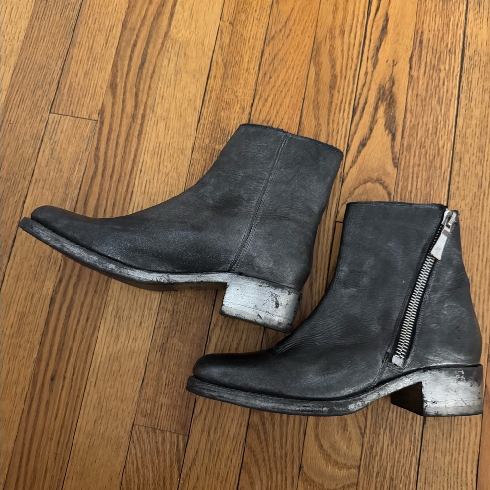 Frye Black Metallic boots